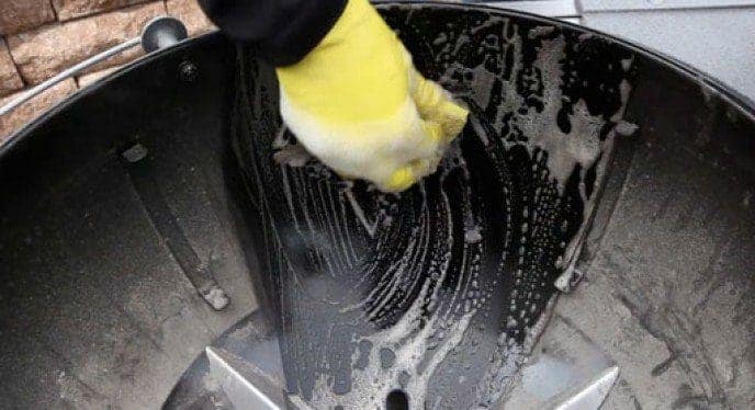 Spring Grill Cleaning Tips from Weber