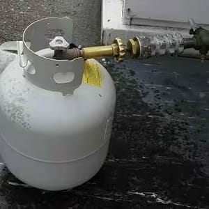 7629 Weber Genesis E-330 Igniter Kit